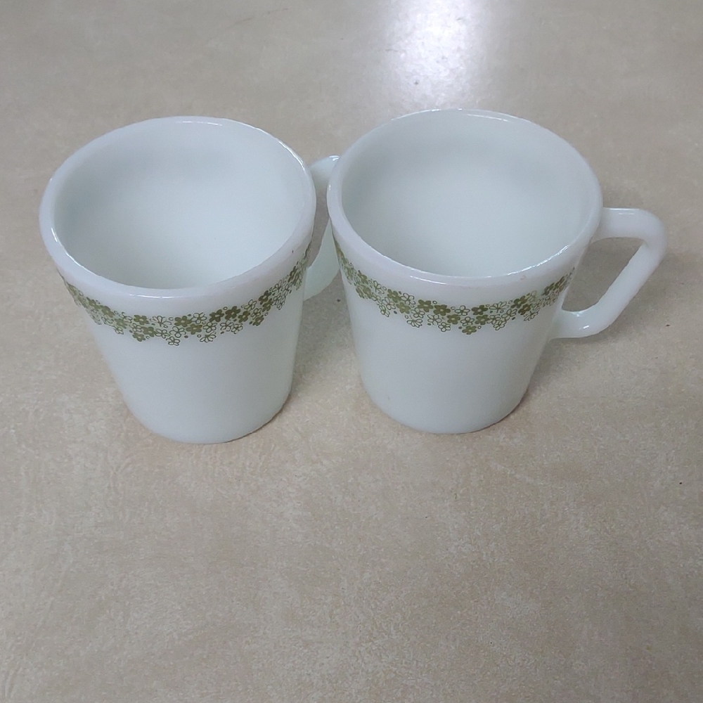 Vintage PYREX Crazy Daisy Spring blossom Mugs